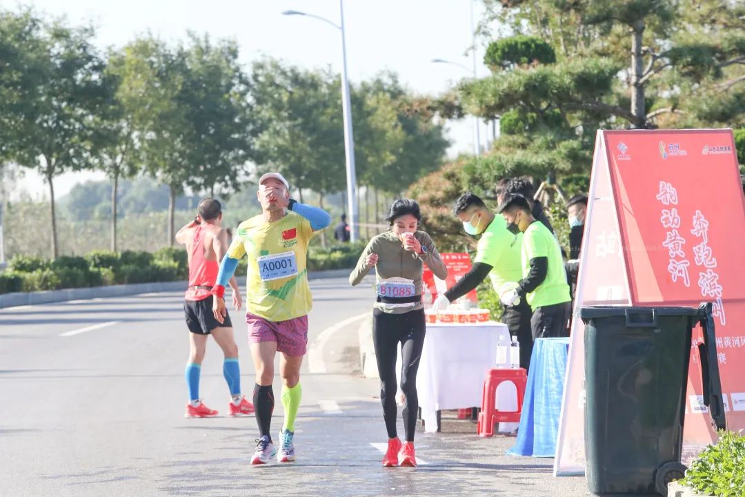 滨州黄河国际马拉松比赛,2019滨州黄河风情带马拉松赛开跑
