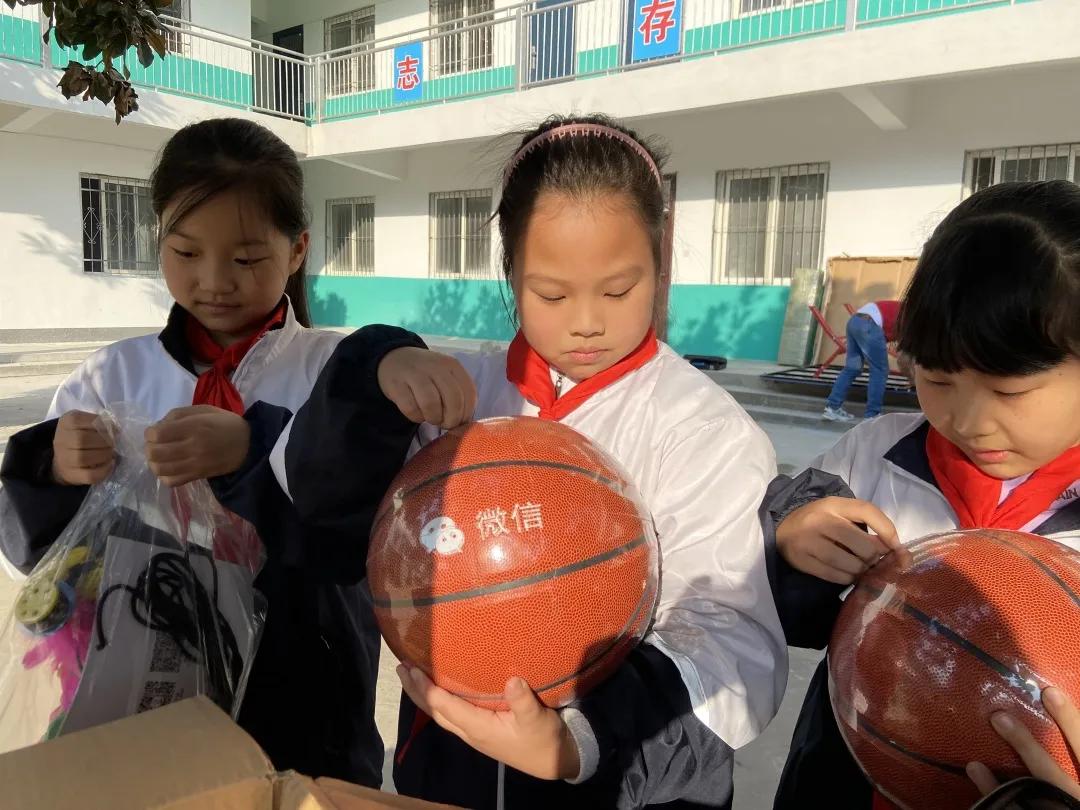 暖流计划公益活动进陕南山区校园,暖流计划公益基金