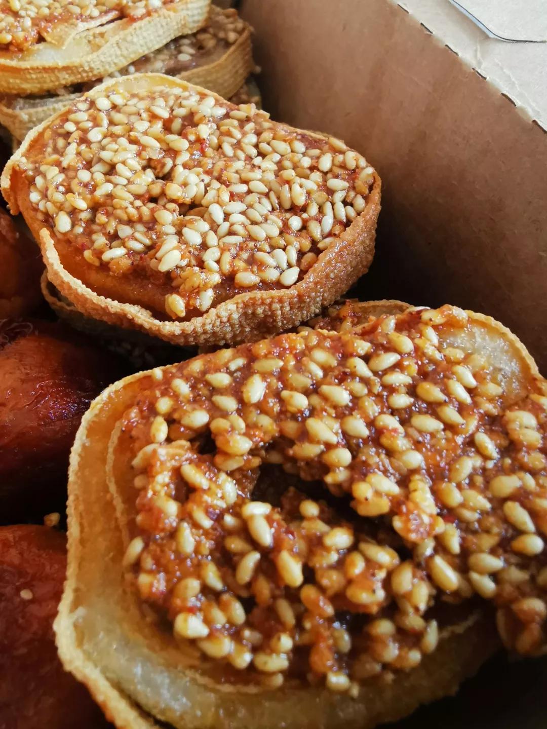 天津西湖道美食一条街晚上有吗,天津西湖道上的美食