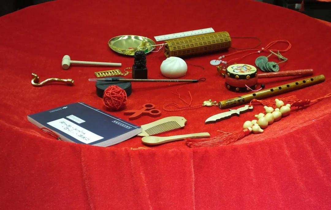 周岁抓周礼仪式流程,抓周礼是哪里的风俗