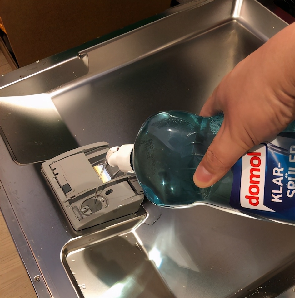 洗碗机并不方便使用的原因,家用洗碗机和商用洗碗机用的耗材