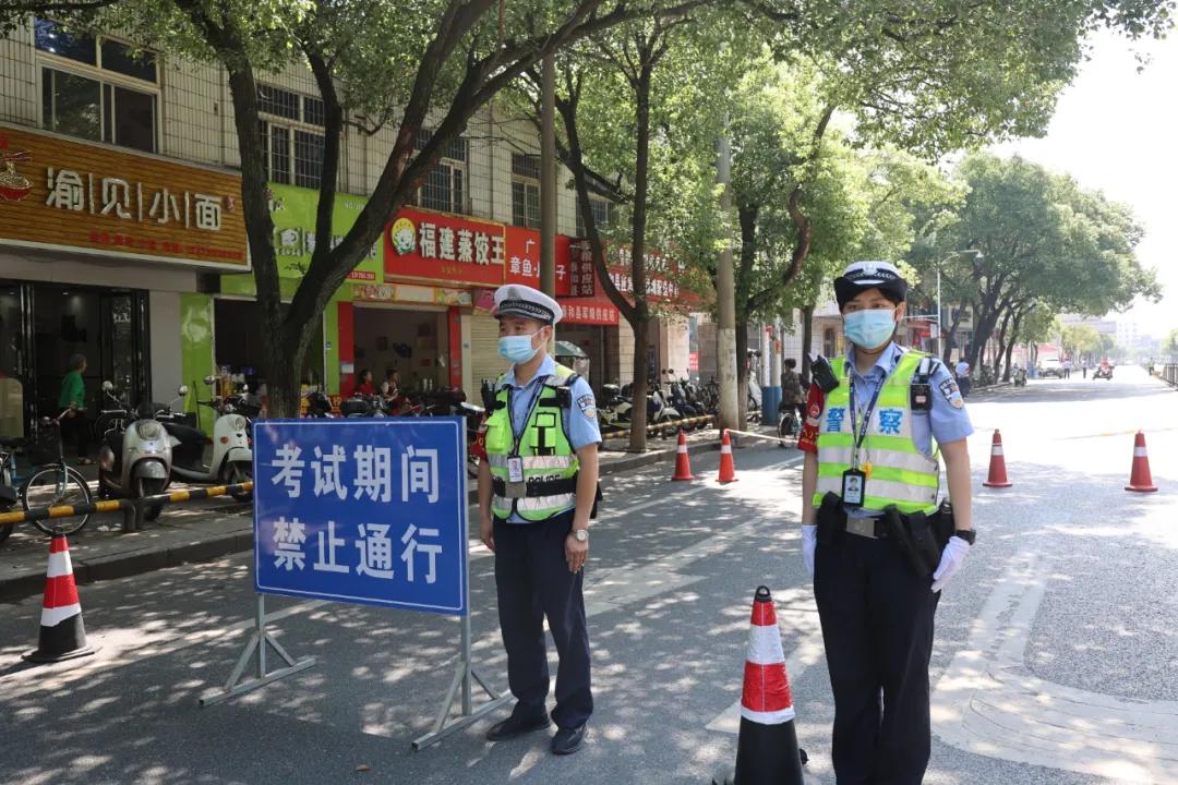 护航高考我们都是答卷人,护航高考第一天在追梦的路上