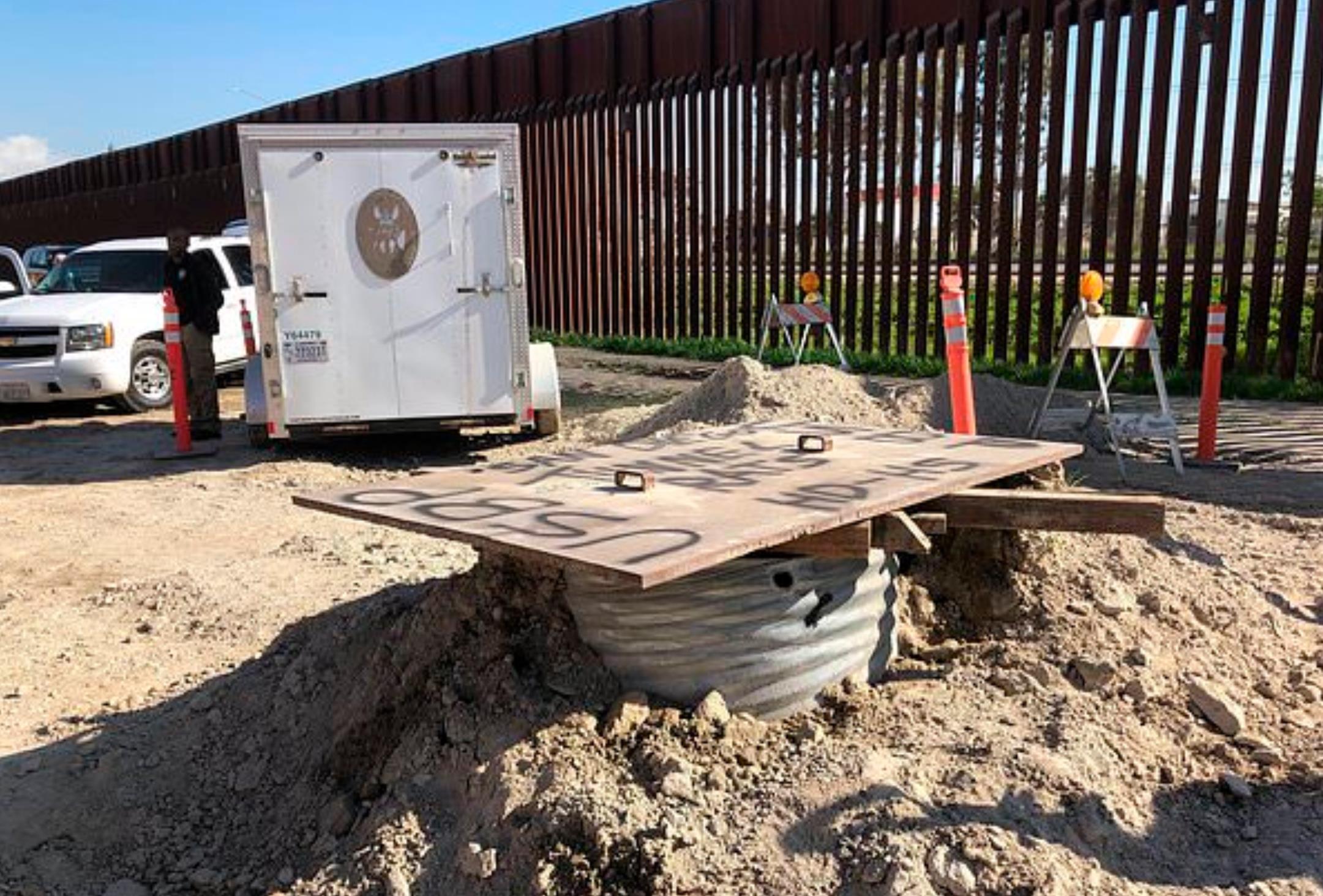 跨美墨边境最长*品毒***私走**隧道暴露，在地下20米处，配套设施齐全