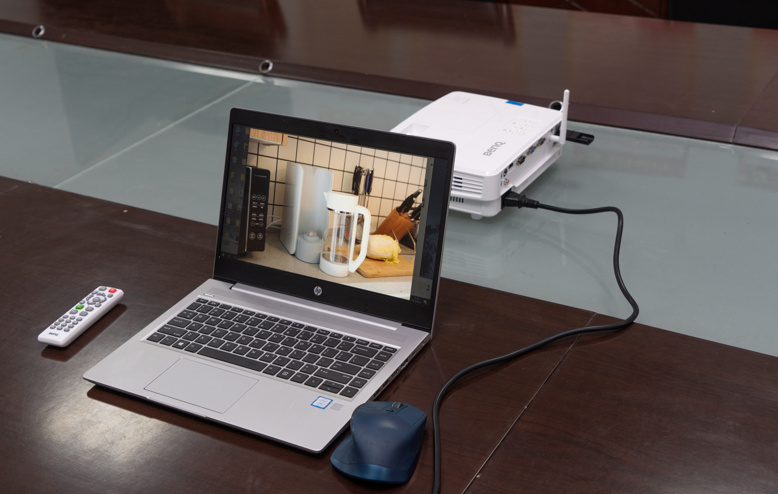 明基e500投影仪换灯泡划算吗,明基e500s投影仪多少钱一台