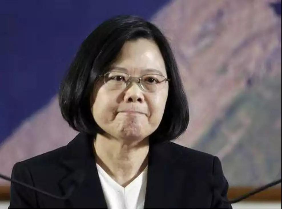 大陆赴台自由行试点被“叫停”，啥原因蔡英文心里没点数吗？