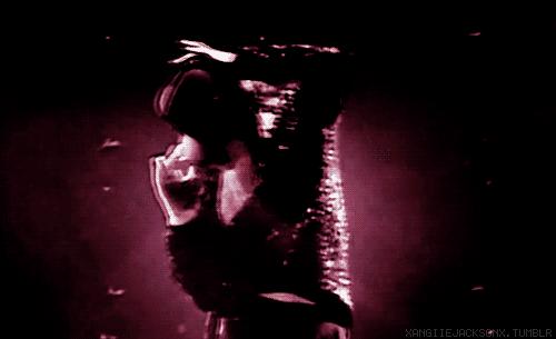 迈克尔杰克逊你并不孤独歌词,你并不孤独迈克尔杰克逊