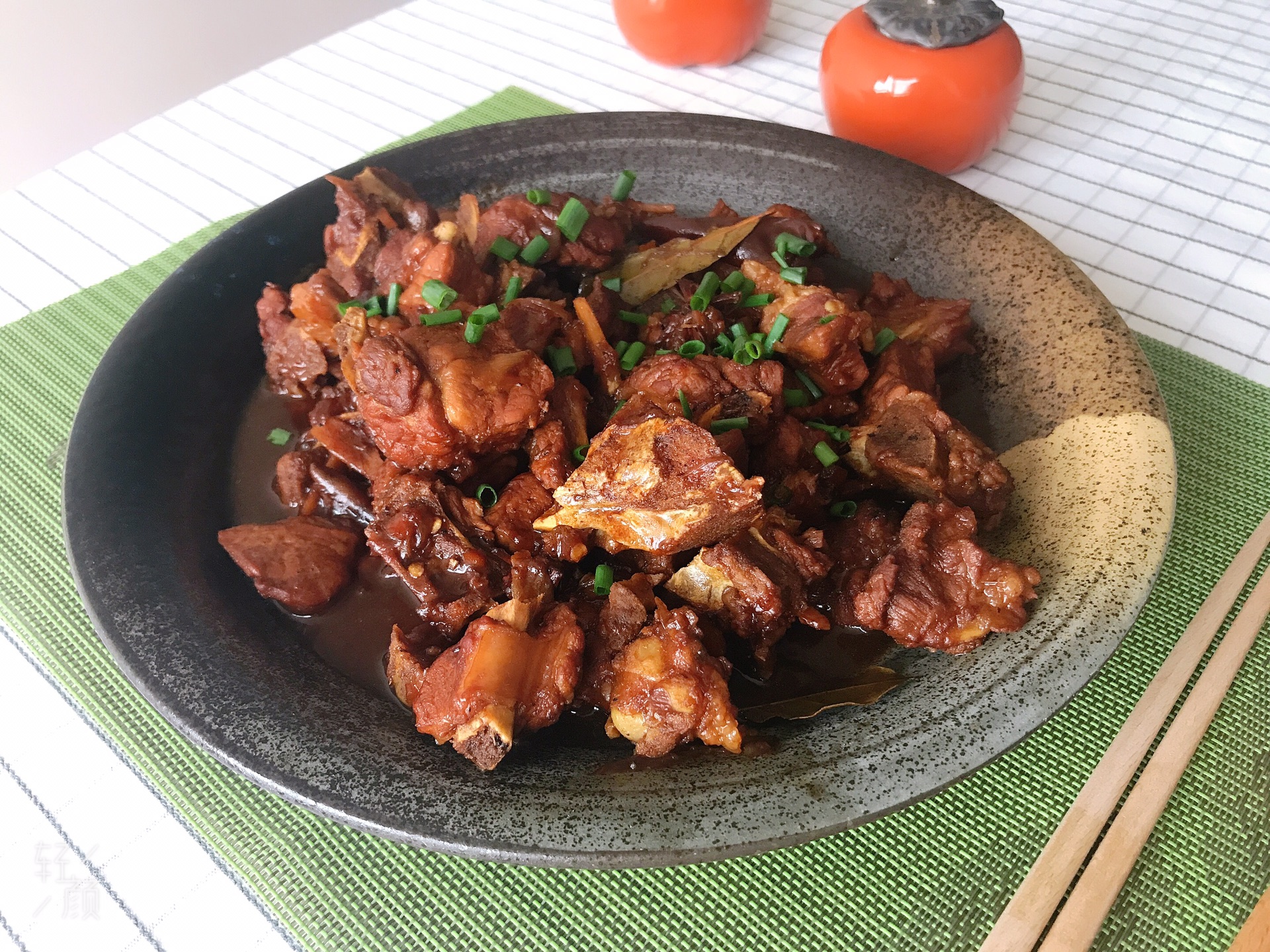 红烧排骨的家常做法最正宗的做法,红烧排骨最正宗的做法和步骤