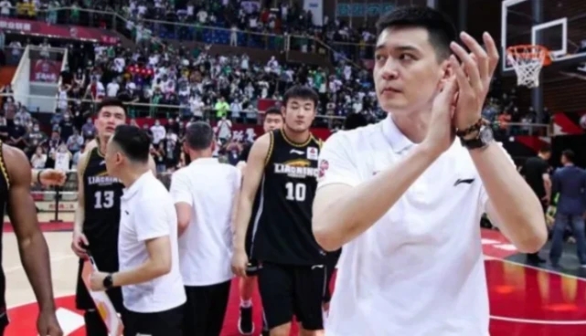 广东队庞启蒙谈辽篮战术,辽宁队郭士强布置战术