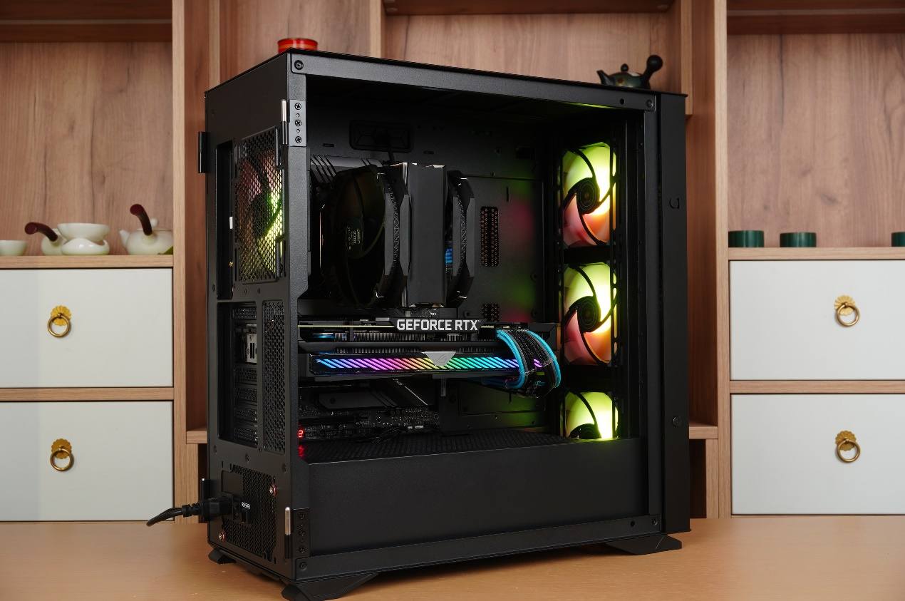 爱国者yogom2机箱,爱国者yogok100机箱风扇接哪里