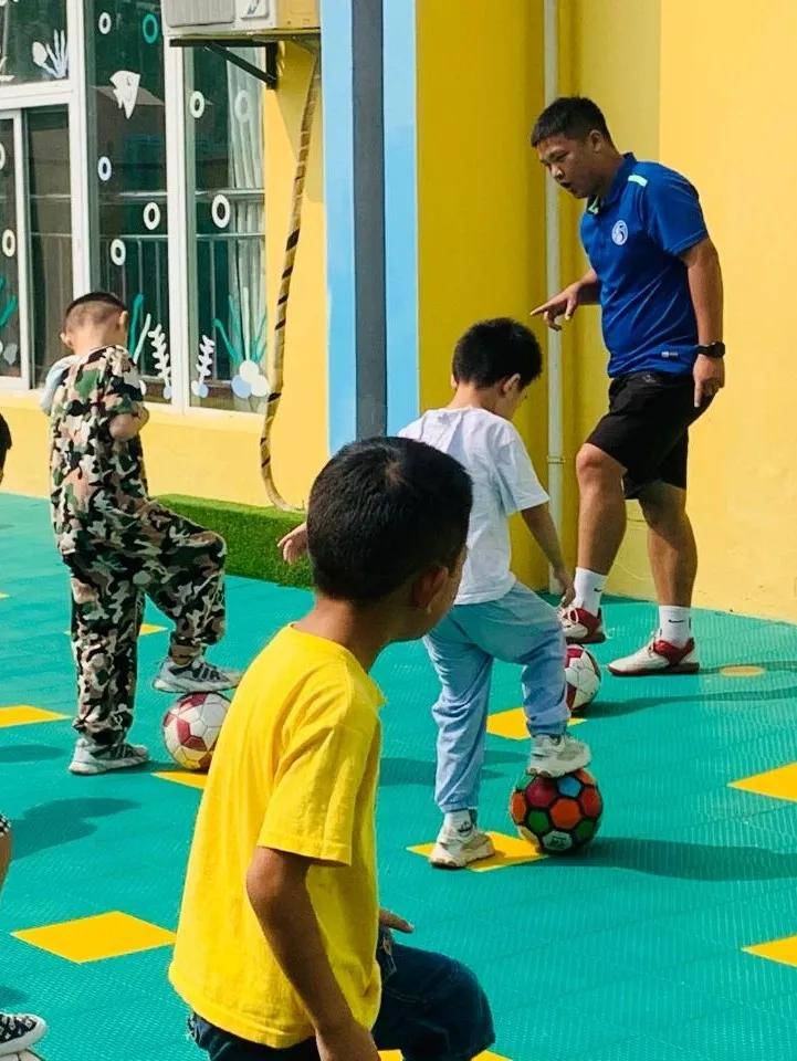 福娃娃幼儿园恩施,福娃娃双语艺术幼儿园