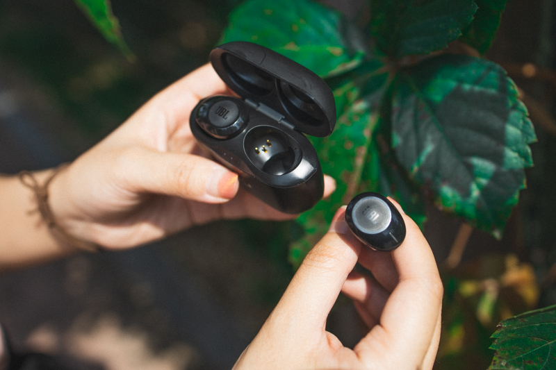 jbltune125tws和100tws区别,jbltune215tws蓝牙耳机评测