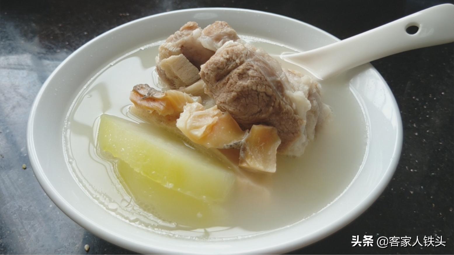 这个汤好喝不胖还养颜学会要常煲,经常熬夜的可以尝试一下美味汤