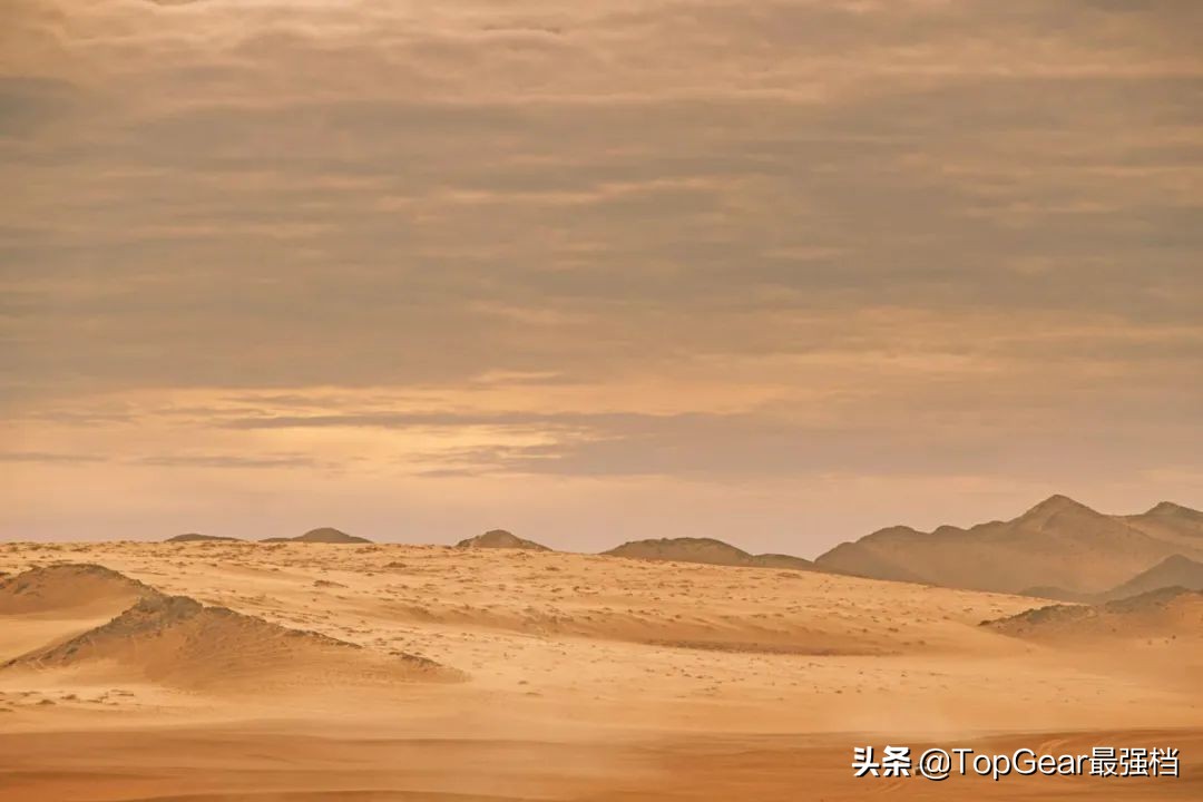 全新路虎卫士怎么样？去非洲越野试驾一下就知道啦