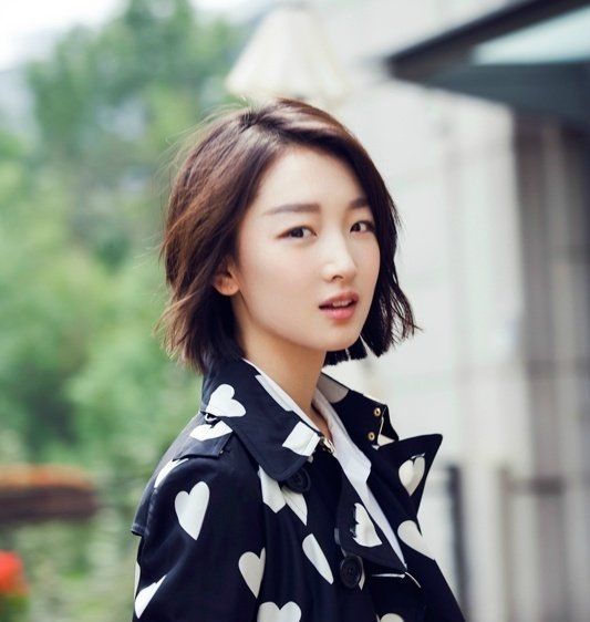 怎么看自己适合化浓妆还是淡妆,判断淡颜还是浓颜照片