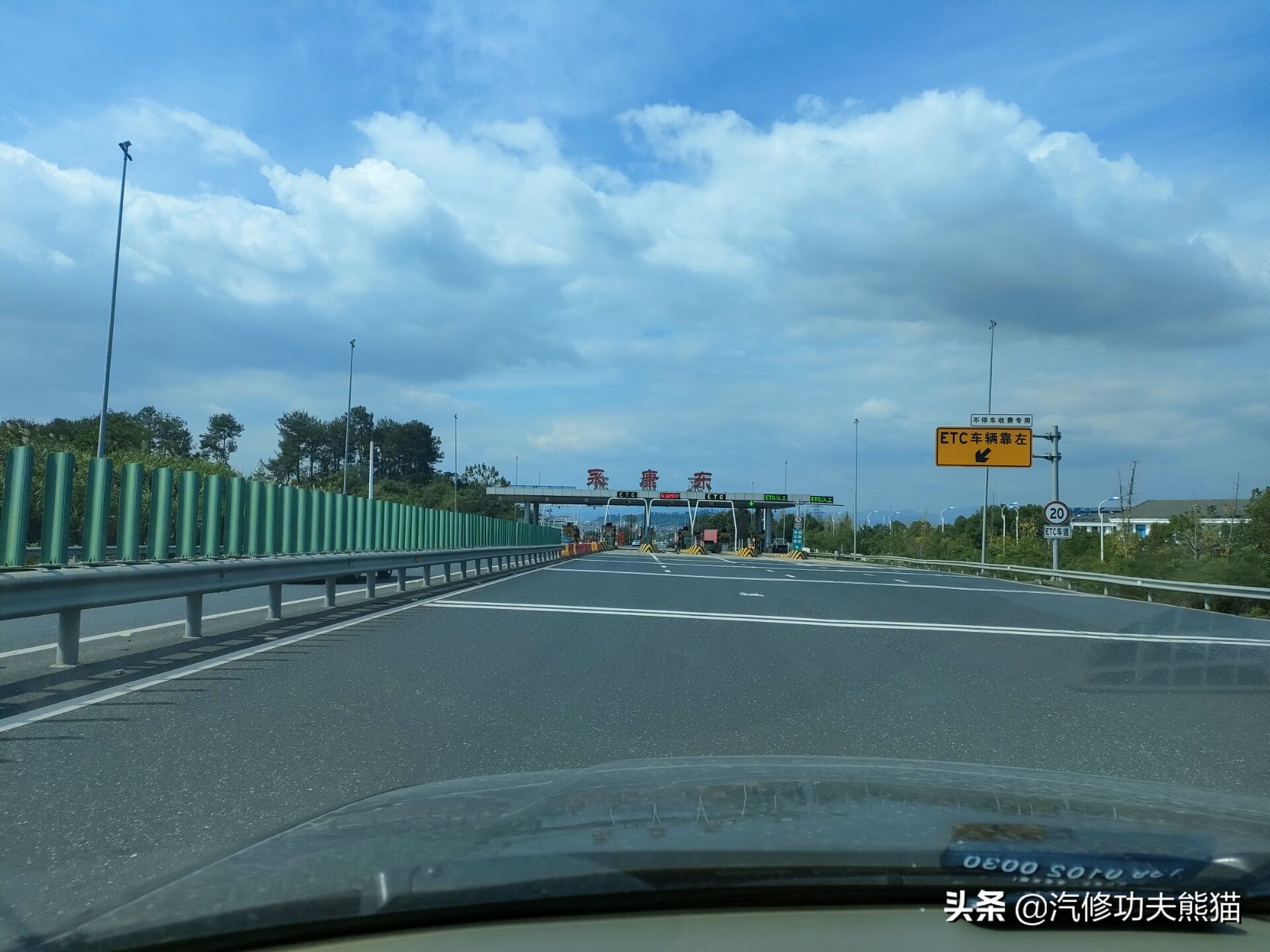 2003年老奥迪a6,2012年奥迪a6经典