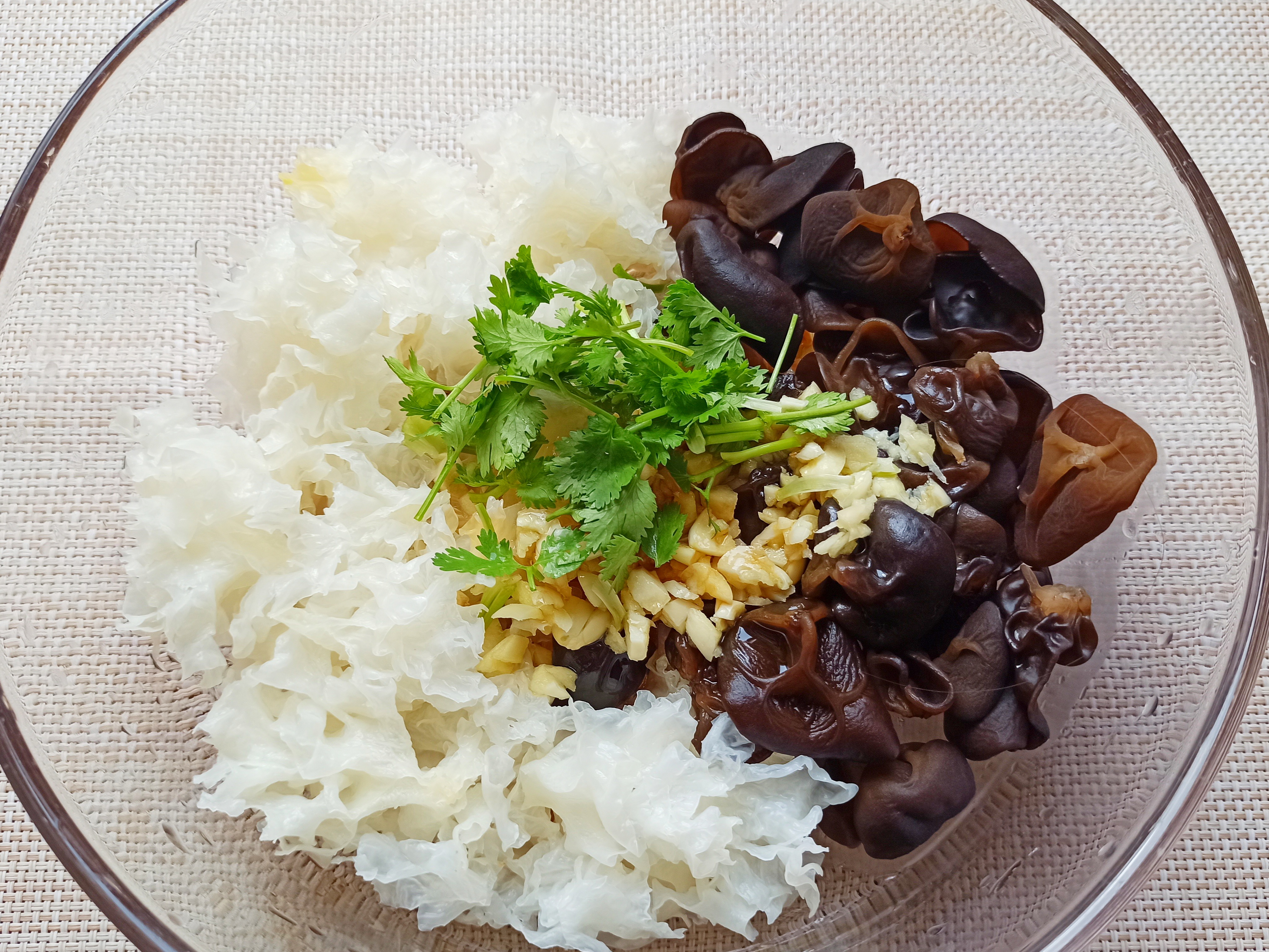 过年年夜饭最好的凉拌菜,年夜饭必备的家常菜10道凉拌菜