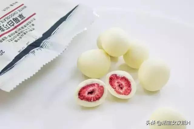 测评网红零食冰皮蛋糕 (网红测评各种好吃又颜值高的零食)