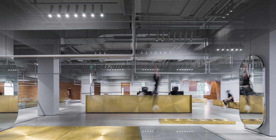 ur华师旗舰店,ur莘庄旗舰店