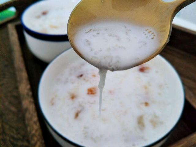 桃胶银耳羹最简单的做法,银耳桃胶羹简单做法