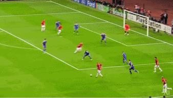 足坛绝代双骄梅西c罗,足坛c罗十大奇迹之战