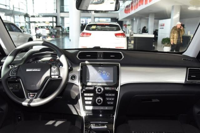 蓝标哈弗H2，车主提车1个月后，说了这些真实用车感受