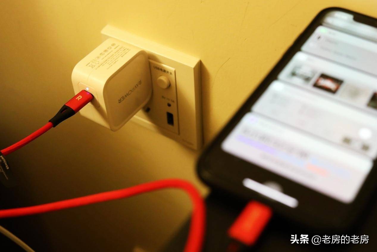 macbook支持pd快充,30w快充头可以给macbook充电吗