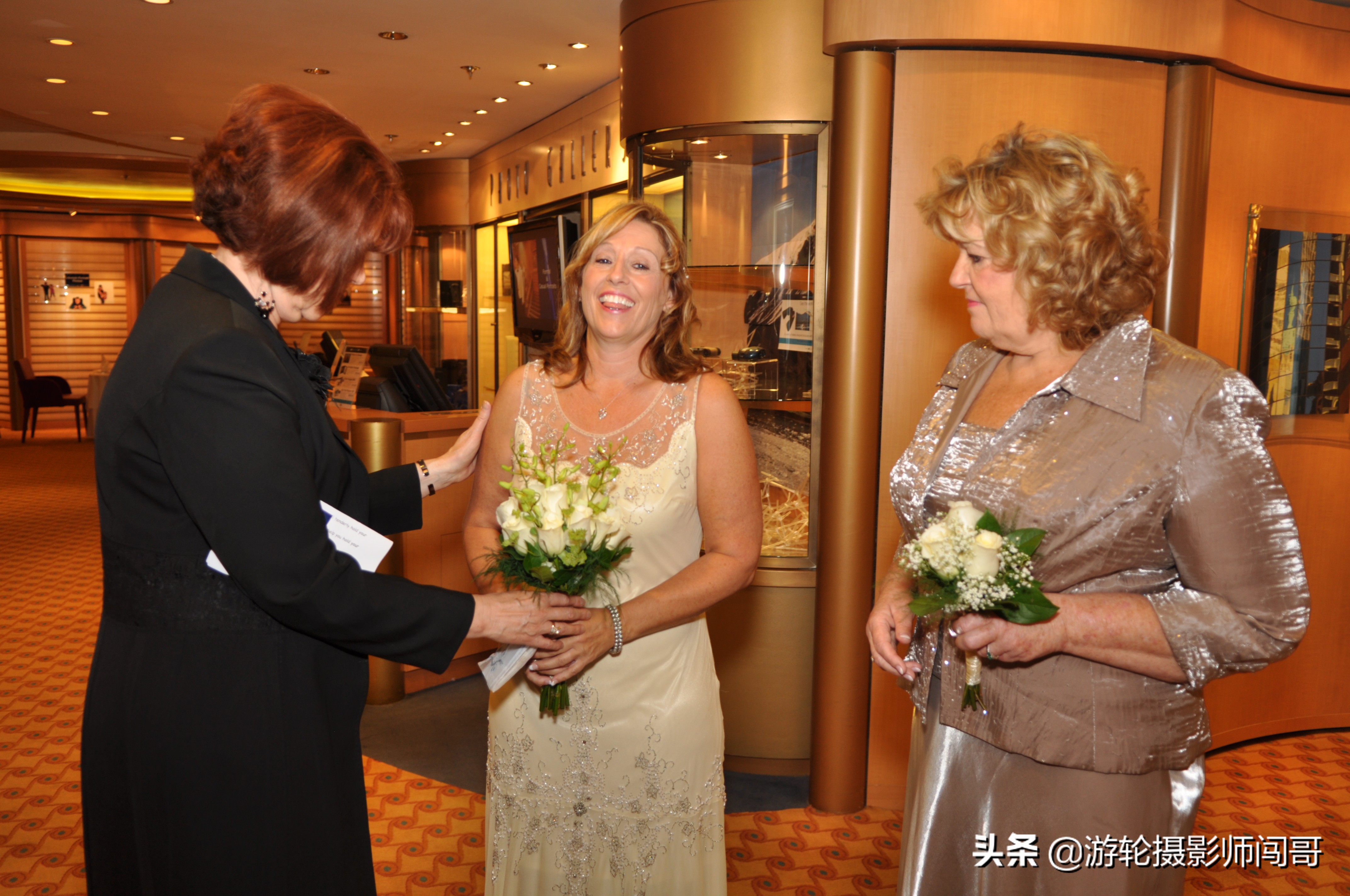 游轮上的婚纱照风格是什么,海上豪华游轮婚礼