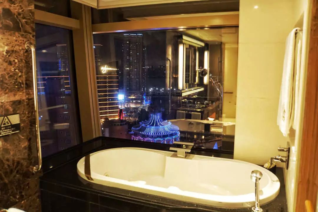 奚梦瑶戛纳酒店,奚梦瑶凯悦酒店