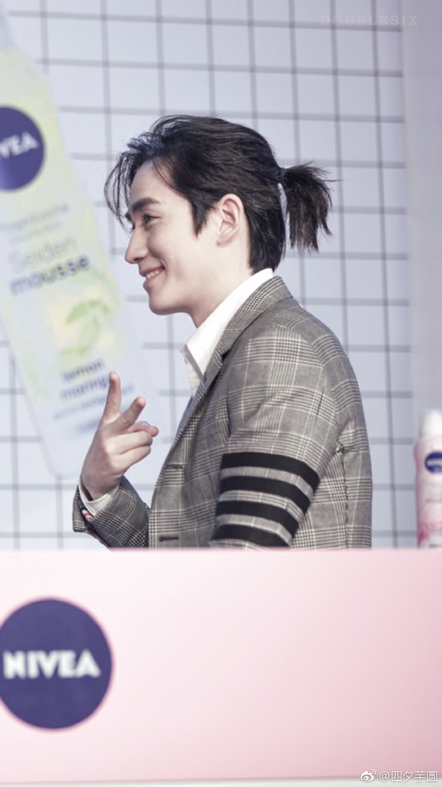 朱一龙白宇一样的小揪揪,朱一龙小揪揪高清壁纸无水印