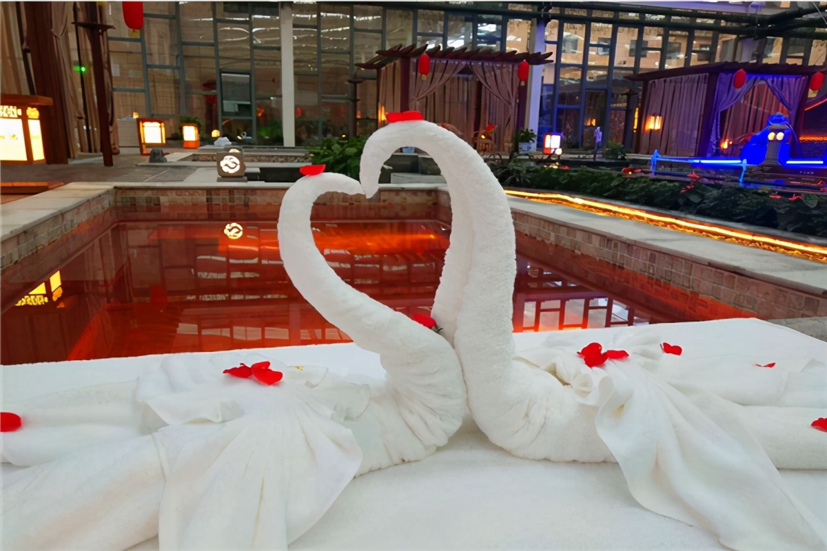 太白山温泉酒店500以下价格,太白山凤凰温泉酒店标准间价格