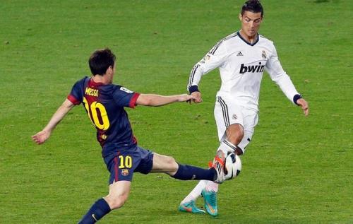 梅西和c罗经典射门对比,梅西和c罗关键时刻数据对比