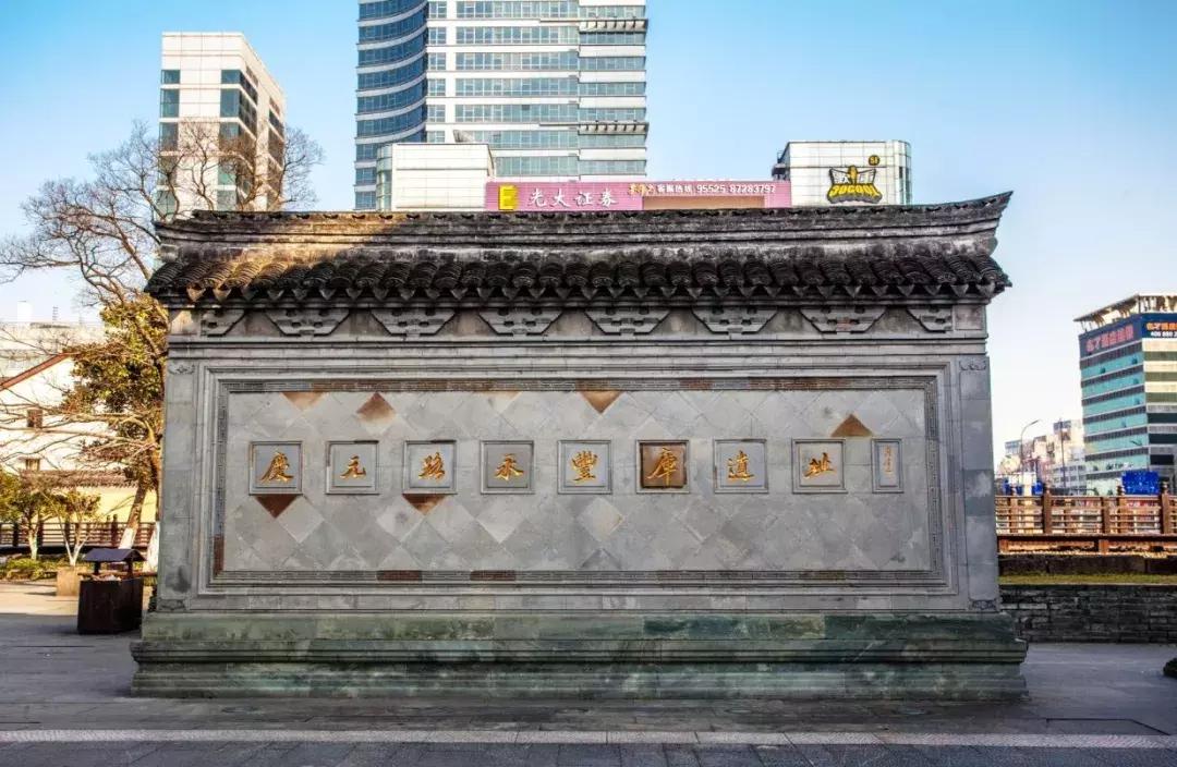 宁波地铁2号线附近游玩点,宁波地铁线旅游攻略