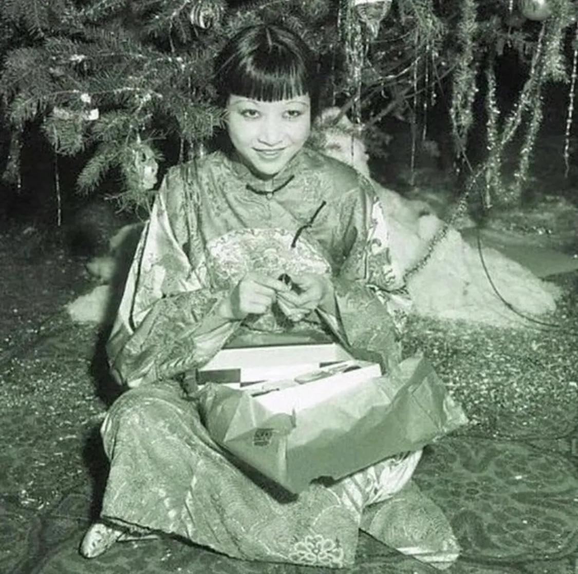 最被低估的华裔女星头像将登25美分硬币人品才华并重的好莱坞传奇