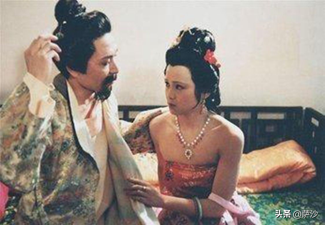 红楼梦中为什么要写焦大这个人物,红楼梦中养小叔子的是谁