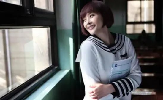 44岁女星被切除器官,44岁女明星剖腹生孩子