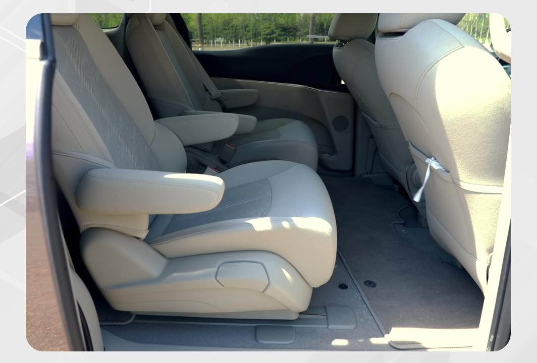 自驾游mpv好还是suv好,mpv对比suv七座