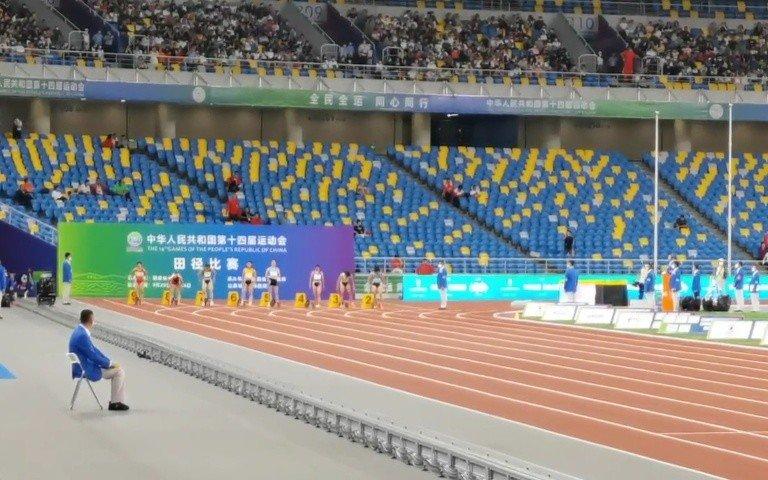 记者带你看全运｜田径女子链球黑龙*罗江**娜摘铜