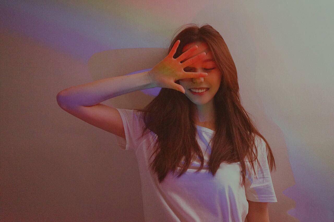 盘点娱乐圈白富美：虞书欣一般乔欣中等，鲜少露面的綦美合最富有