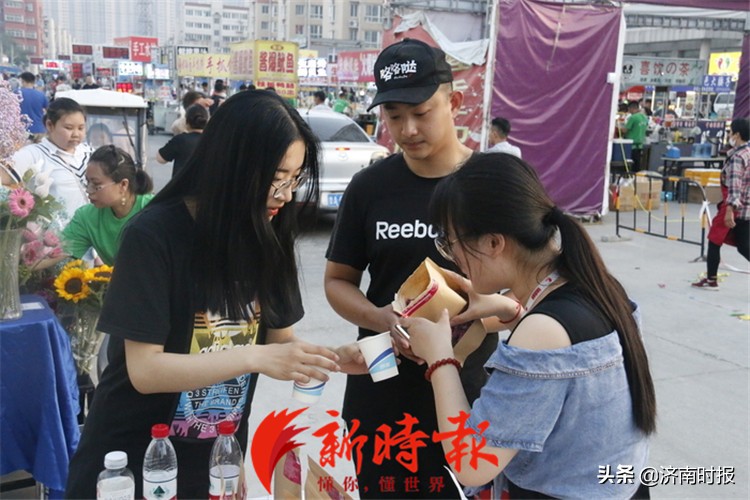 揭秘夜市摆摊挣钱,夜市摆摊的赚钱秘密