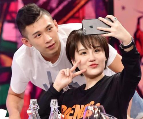 赵一楠赵本山儿女简历,赵本山大女儿赵玉芳结婚视频