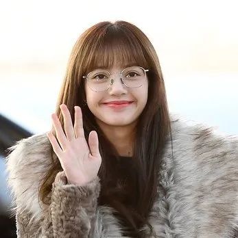 圆脸女生会越来越好看吗,圆脸的女生是不是都很漂亮