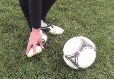 侧凌空射门的正确方法,凌空射门教学