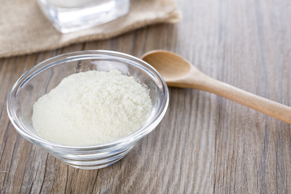 养狗须知狗狗的泪痕怎么擦干净,泰迪做完绝育后伤口化脓