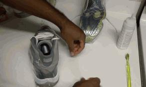 每双球鞋都值得被珍惜，最强球鞋清洁帖来了！拯救屎黄色鞋底把！