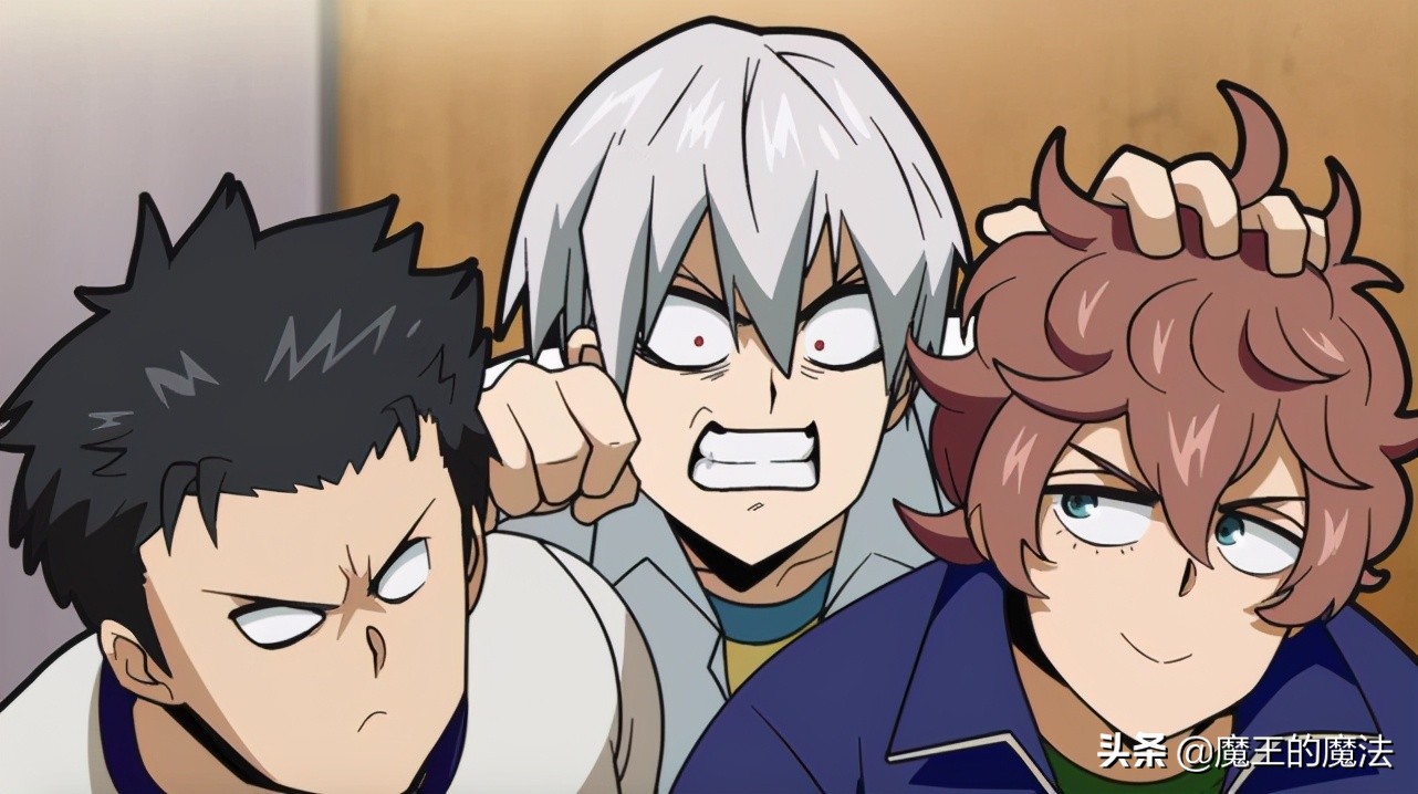 非主流运动新番来袭，肌肉*男猛**训练足球天才，沙雕剧情燃爆4月番