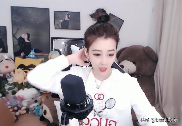 神豪“冷哥”独宠东方宝宝，要为她凑百万榜，团战遇初恋涵很尴尬