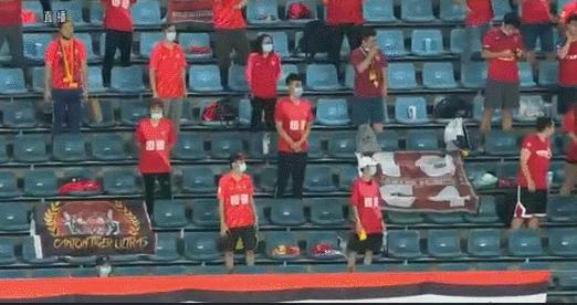 中超允许球迷入场,你会不会突然的出现男生版完整版