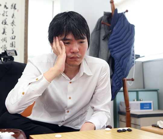 韩国棋院最新视频,韩国棋手李世石vs阿尔法狗战绩