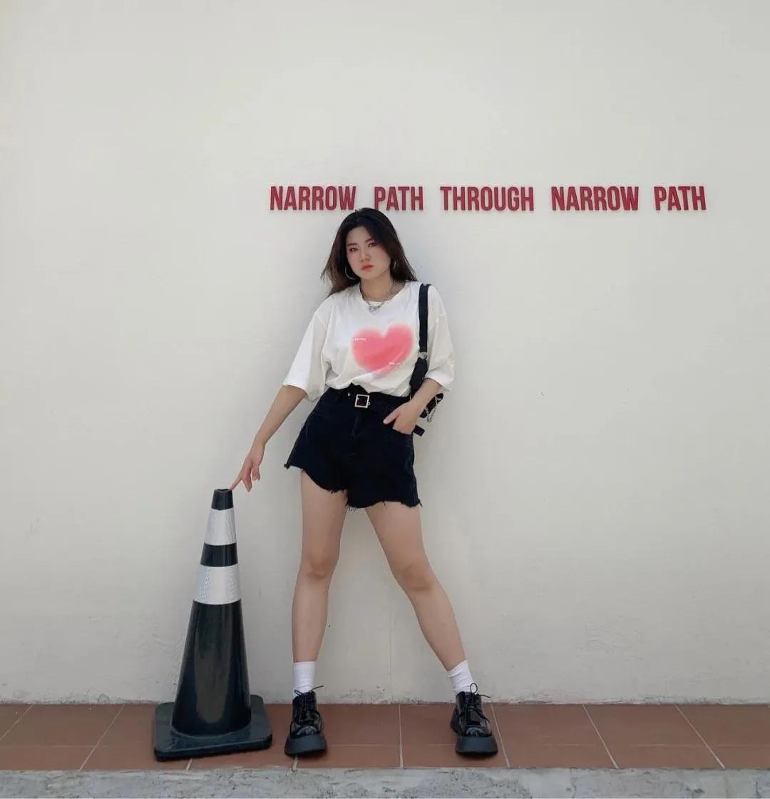 粗腿裤子显瘦阔腿裤,还在穿阔腿裤这几种裤子更显腿长