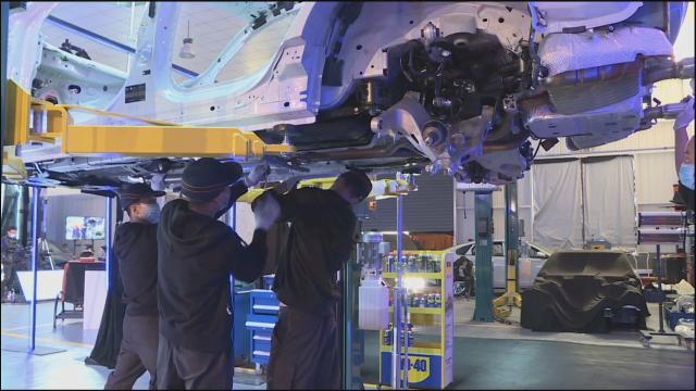 拆车坊全新捷豹xel,捷豹xel24小时直播拆车